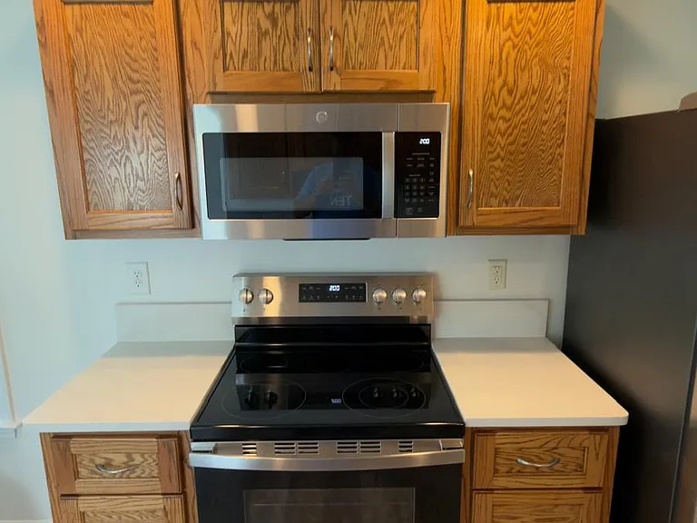 Brand new GE Stove and Microwave. Self-clean and steam cleaning option and Crisp Mode.
