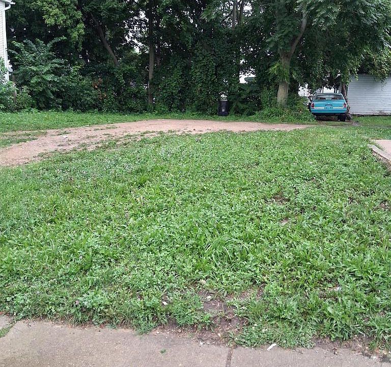 1st image of 1707 SPRING PLACE