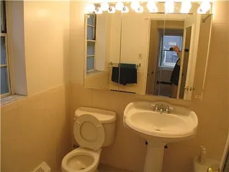 Rented by R New York