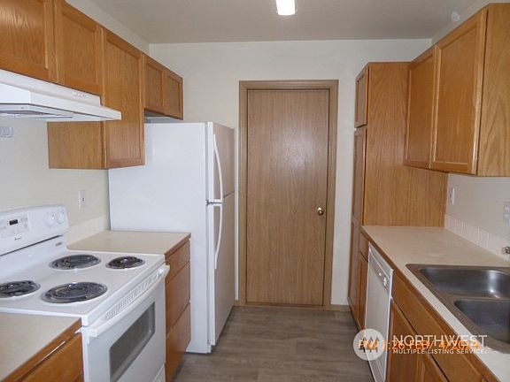 3rd image of 13117 57th Avenue NE