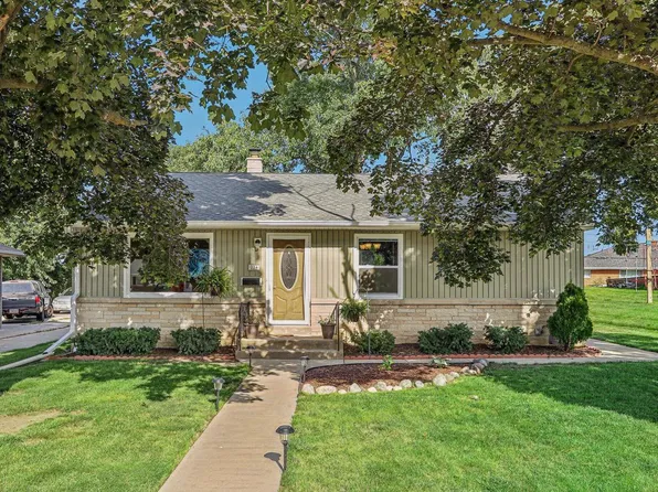 234 South 92nd STREET, Milwaukee, WI 53214