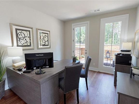 4th image of 300 Liberty Way #38