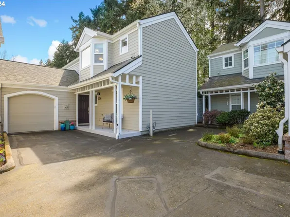 11360 SW Sycamore Pl, Tigard, OR 97223
