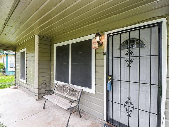 4th image of 7625 Fawnridge Dr