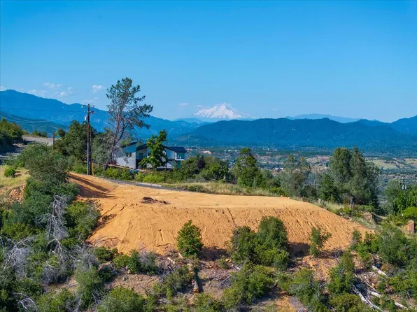 15869 Highland Cir, Redding, CA 96001