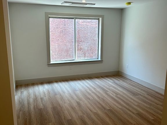 2nd image of 131 Church St