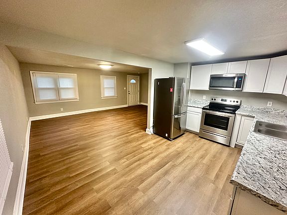 4th image of 316 Killian Ave
