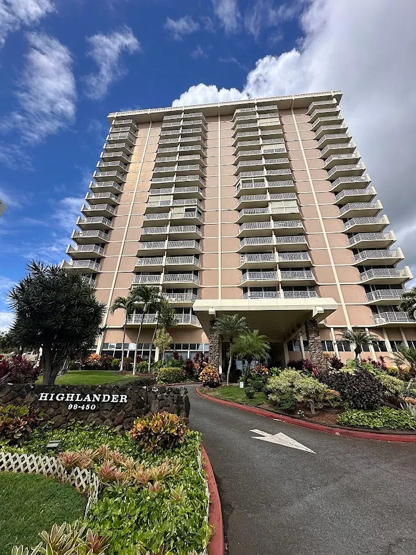 Highlander (AIEA) condominium 1 bed, 1 bath, 1 assigned parking stall, amenities, convenient loca... — Photo 2