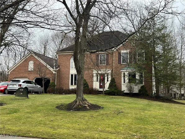 34704 Bramble Ln, Solon, OH 44139