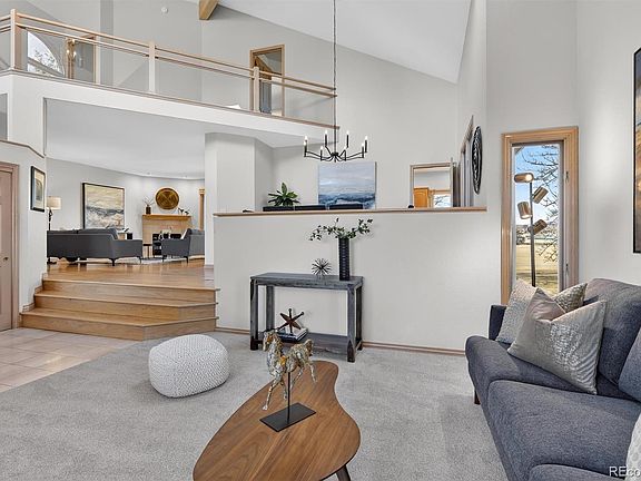 3rd image of 1123 Oakhurst Drive