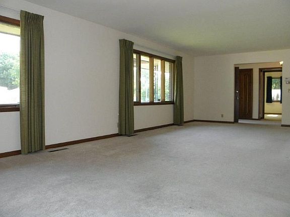 2nd image of 6425 Taylor Park Dr