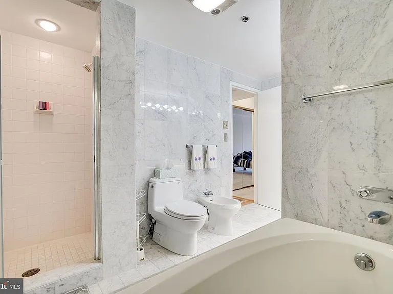 1200 Crystal Dr #411 — Photo 24