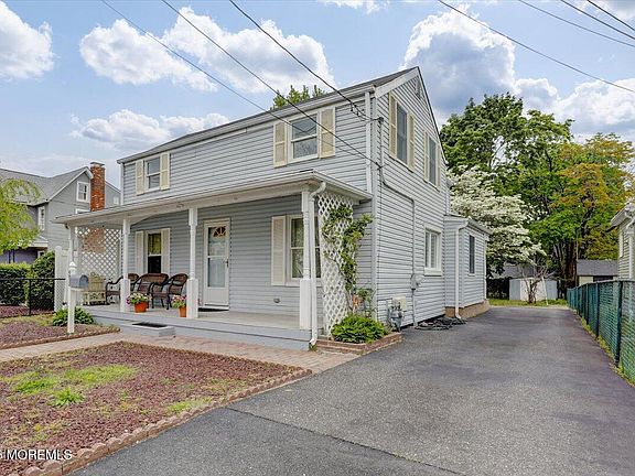 2nd image of 27 Washington Street
