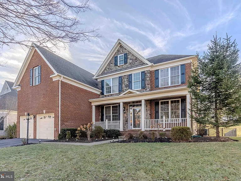 15316 Admiral Baker Cir — Photo 4
