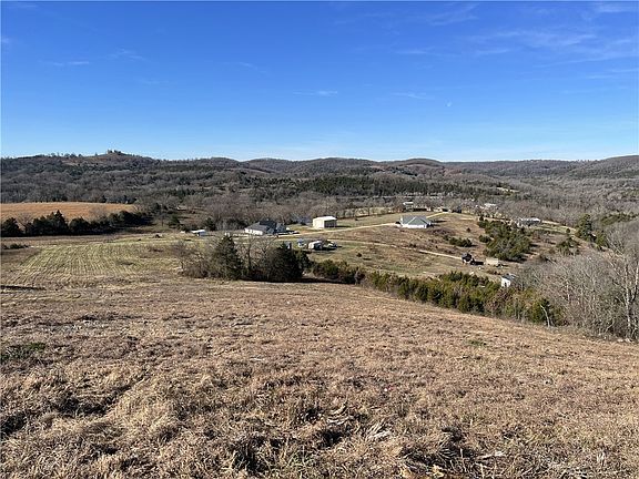 3rd image of Whitetail Dr