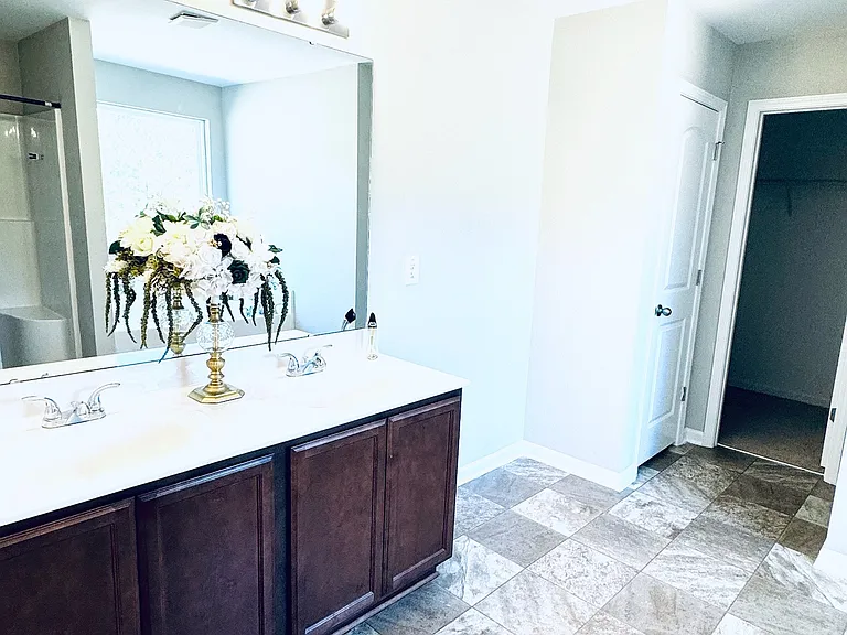 94 Thimbleweed Ln — Photo 7