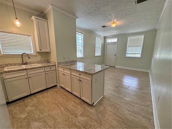 3rd image of 1321 Nunez St