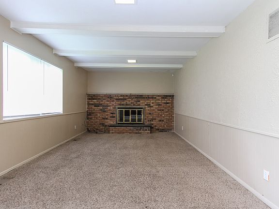 5th image of 2543 N Saturn Dr