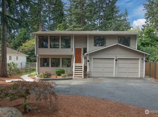 327 NE 125th St, Seattle, WA 98125