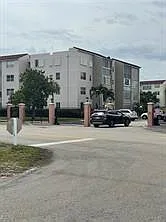 2821 Somerset Dr #217 — Photo 14