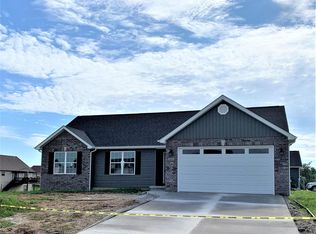 1043 Oakmont Ln, Union, MO 63084