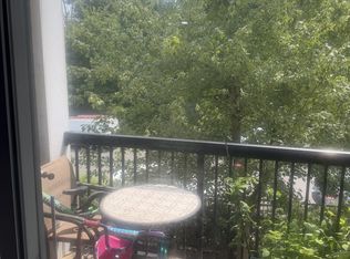 13331 Connor Dr APT G, Centreville, VA 20120