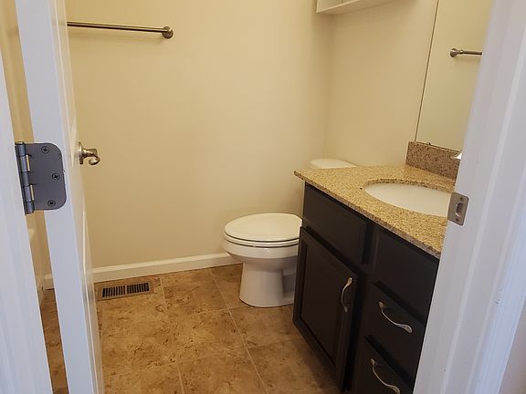 4th image of 9618 Union Park