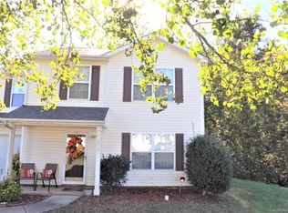 814 Mattox Ct, Charlotte, NC 28216