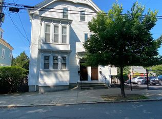 84 Camp St #2, Providence, RI 02906