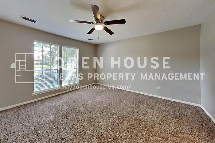 8427 Burwood Park Dr — Photo 10