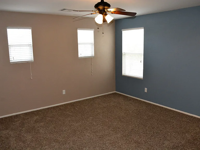 9920 Turquoise Glass Ct — Photo 23