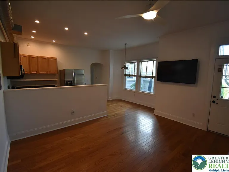 217 Spring Garden St #101 — Photo 11