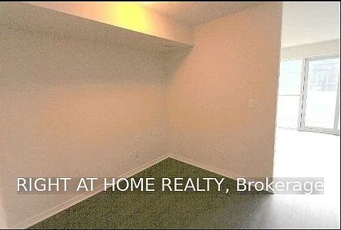 352 Front St W #413 — Photo 18