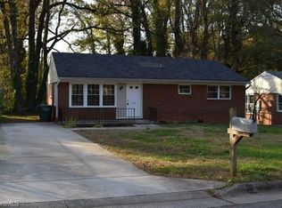 1409 Futrelle Dr, High Point, NC 27262