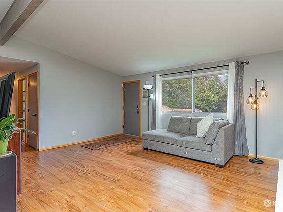 3rd image of 12855 22nd Avenue S