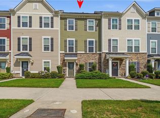 669 Mill Creek Pkwy, Chesapeake, VA 23323