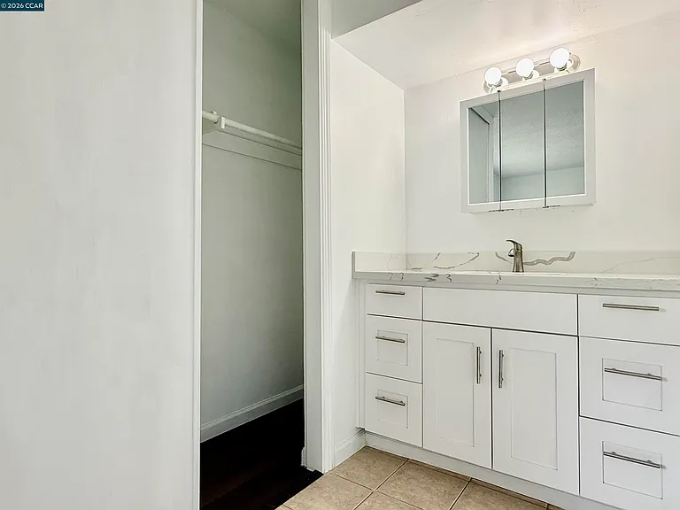 15 Lena Dr — Photo 17
