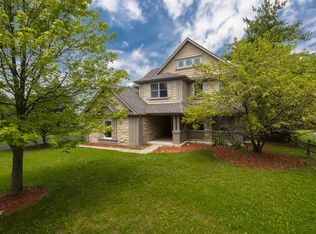 7362 Bittersweet Dr, Gurnee, IL 60031