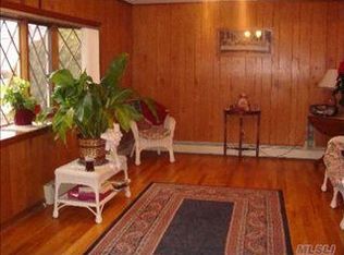 47 Cedar St, Islip, NY 11751