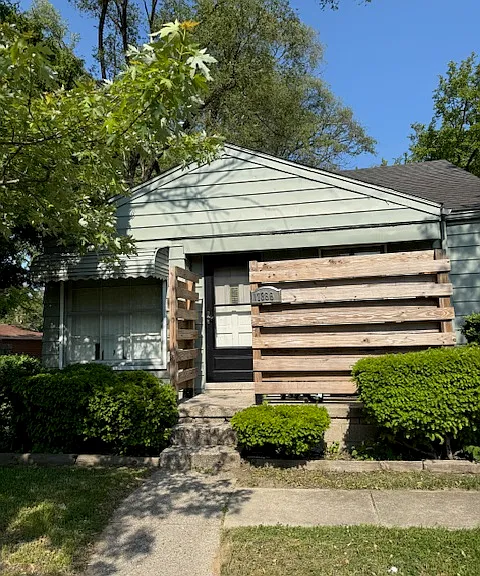 17366 Brady — Photo 1