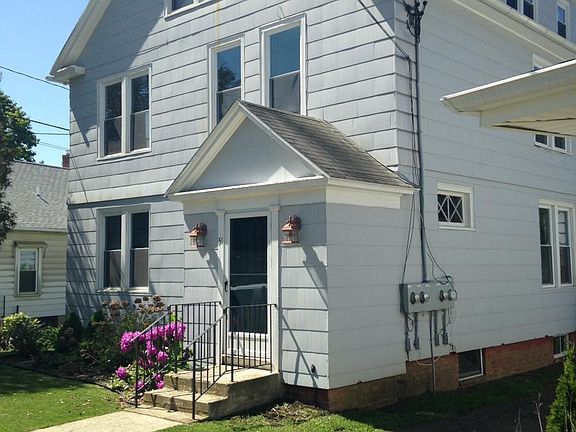 2nd image of 51 Indian Neck Ave #2