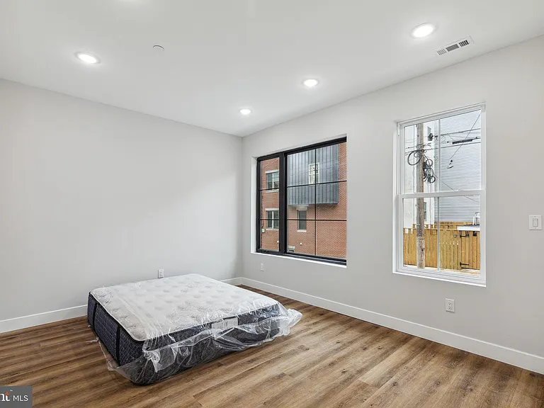 1840 N Gratz St #42-1 — Photo 8