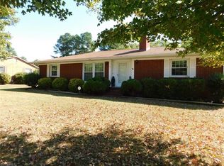 617 Duke St, Thomasville, NC 27360