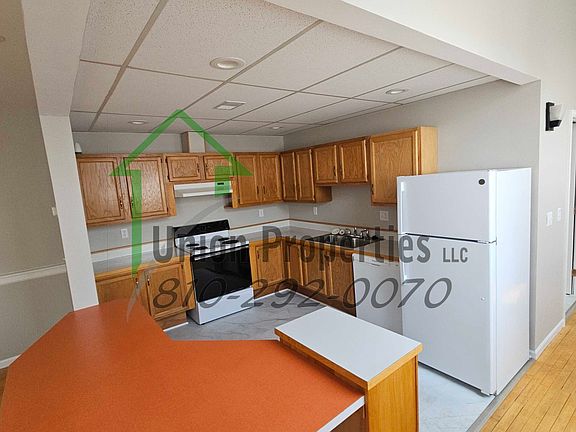 5th image of 412 Grand River Ave #11419104