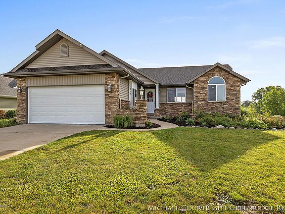2nd image of 1827 Briar Hill Dr