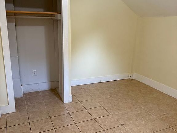 4th image of 1540 North Ave
