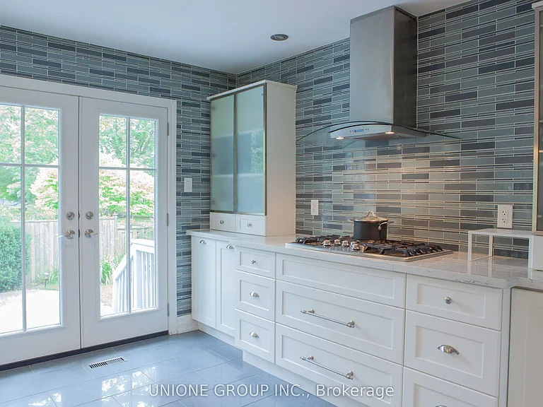 1454 Oakhill Dr — Photo 13