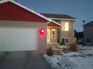 4410 16th St S, Moorhead, MN 56560
