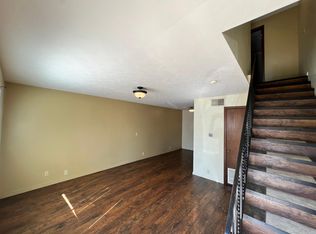 217 S 4th St APT 3, Salina, KS 67401