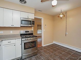 211 N Patton Ave, Arlington Heights, IL 60005